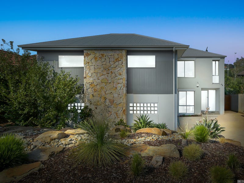 140 David Collins Drive, Endeavour Hills, VIC 3802