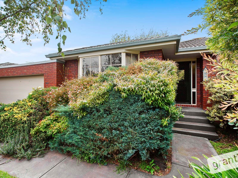 3 Fisher Close, Berwick, Vic 3806 Property Details