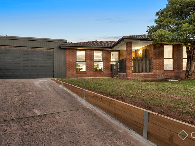 3 Newmill Close, Endeavour Hills, VIC 3802