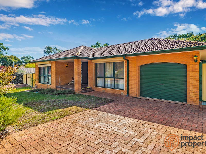 18 Graham Street, Macgregor, ACT 2615