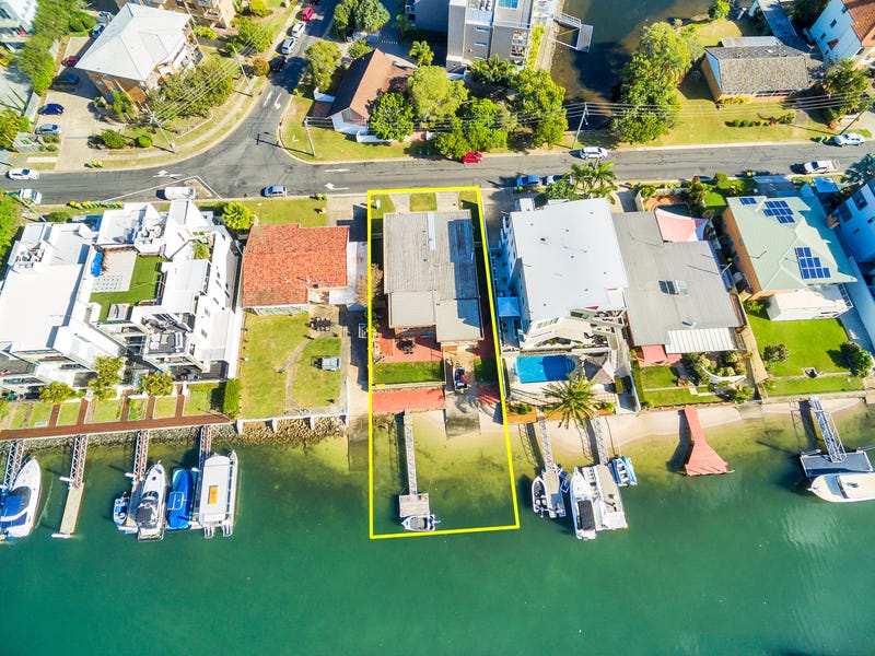 3 Canal Avenue, Runaway Bay, Qld 4216 House for Sale