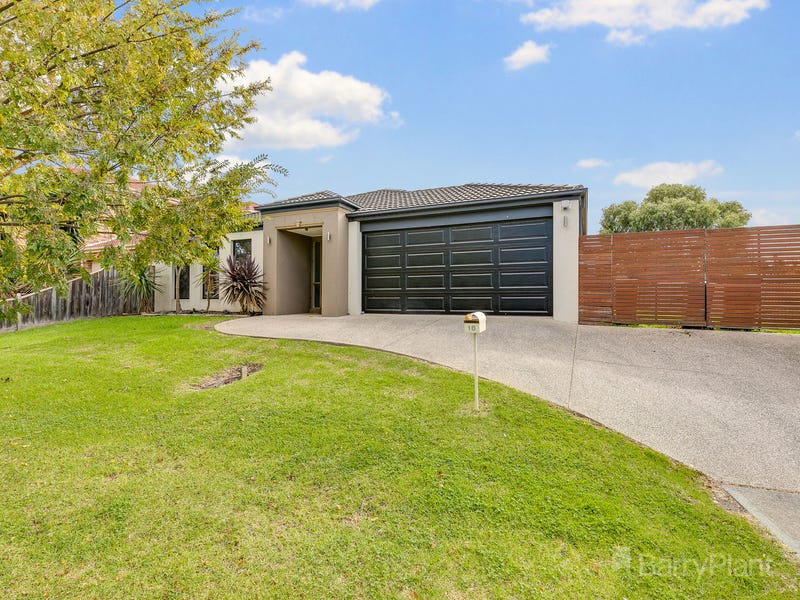 18 Braybrook Drive, Narre Warren South, Vic 3805