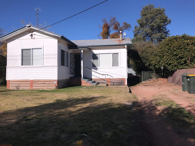 18 Larmer Street, Narrandera, NSW 2700