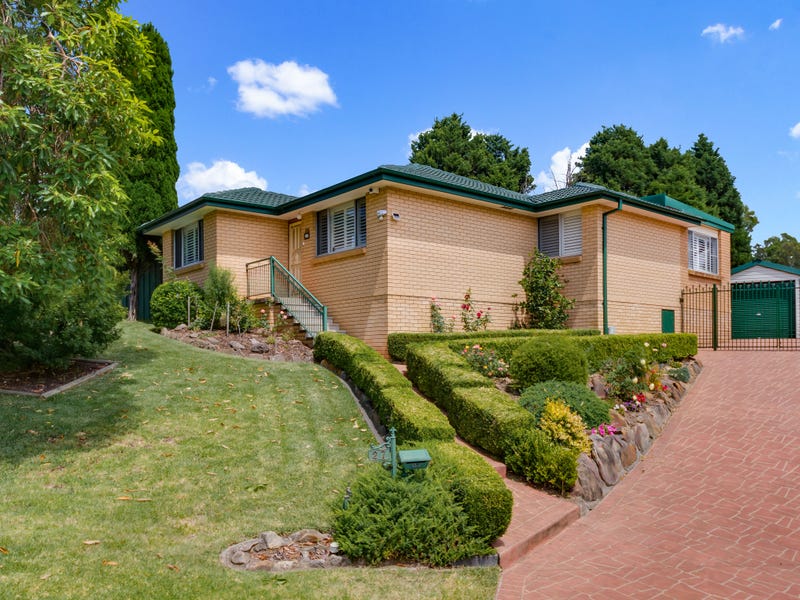 Houses for Sale in Glenfield, NSW 2167