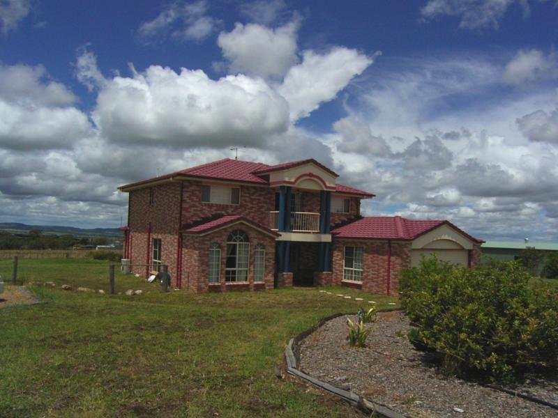 33 Stark Drive, Vale View, QLD 4352