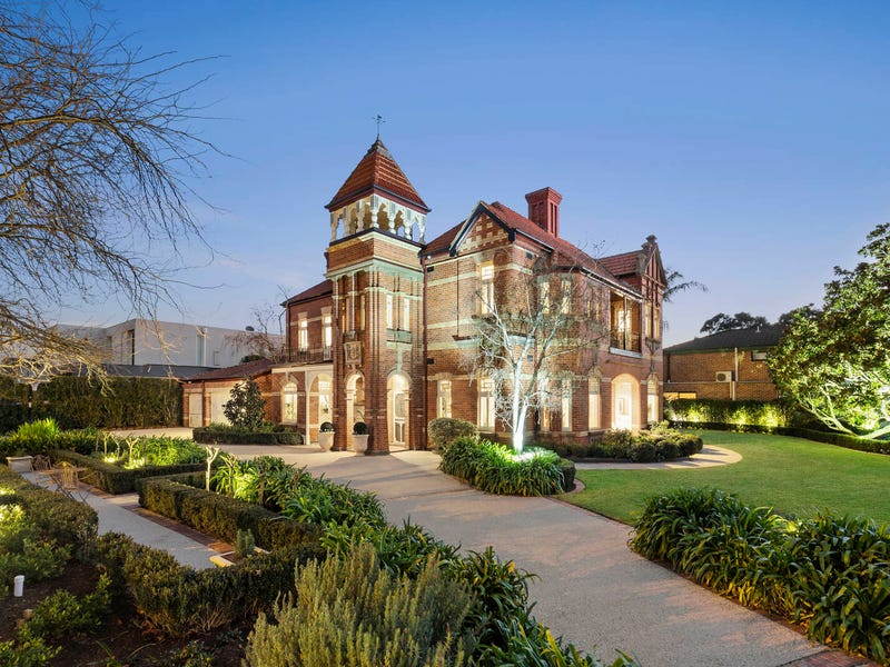 18 Stanley Street, Brighton, Vic 3186 Property Details