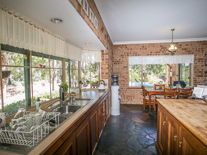 220 Kuramun Place, Parkerville, WA 6081