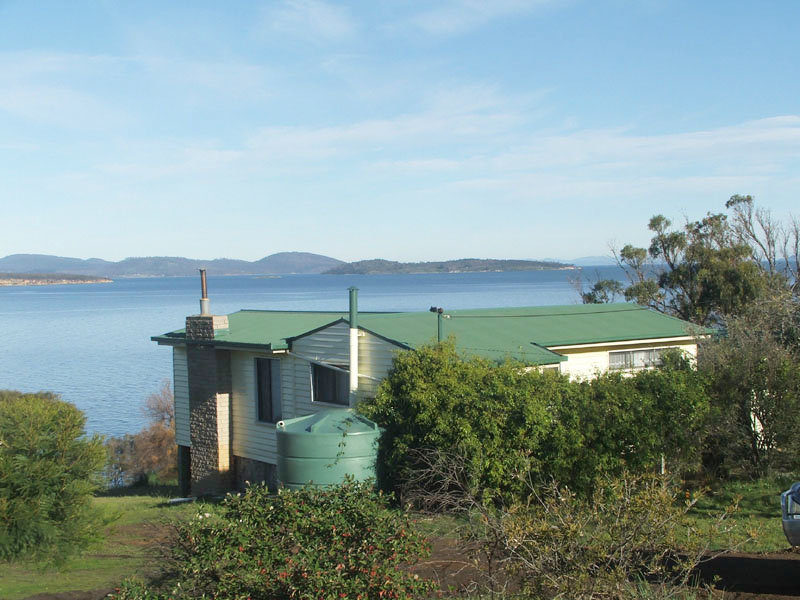 35 Linden Road, Primrose Sands, TAS 7173