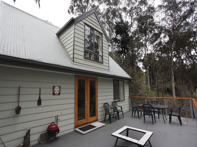 17 Bates Road, Blackwood, Vic 3458 Property Details