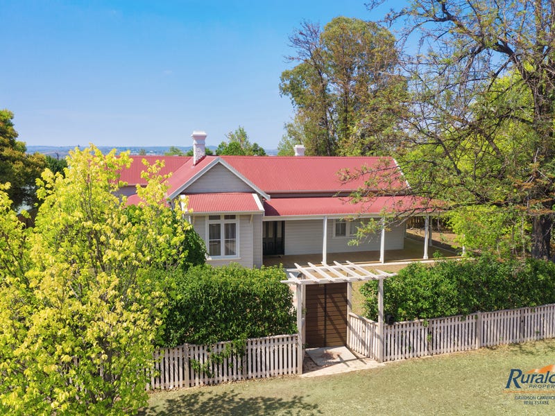 16 Andrew Street, Inverell, NSW 2360