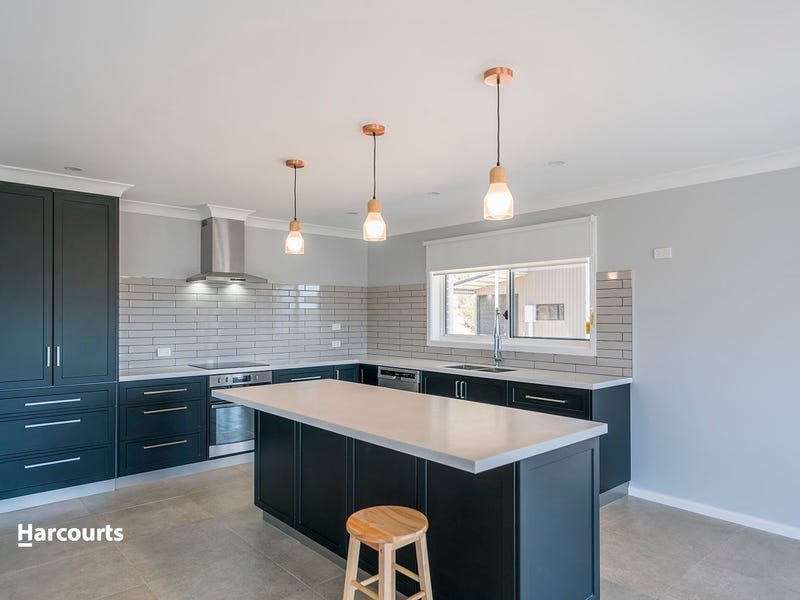 12 Swifts Road, Surges Bay, TAS 7116