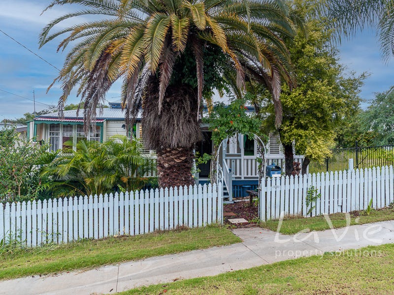 12 Hill Street, Blackstone, QLD 4304