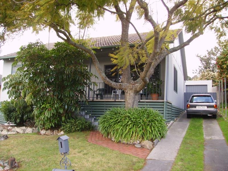 *UNDER CONTRACT* 34 Porter Street, Morwell, Vic 3840 Property Details
