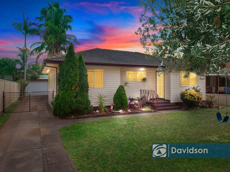 30 Gemas Street, Holsworthy, NSW 2173