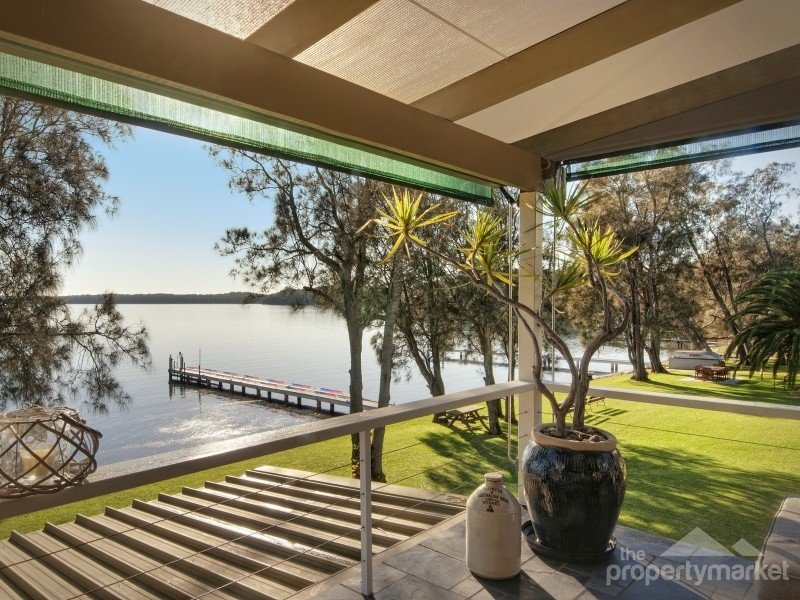 12 Bambury Avenue, Summerland Point, NSW 2259