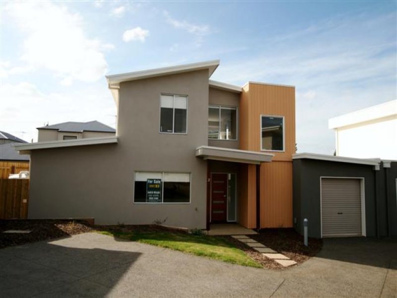 Unit 2 79 Norman Drive, Cowes, Vic 3922 Property Details