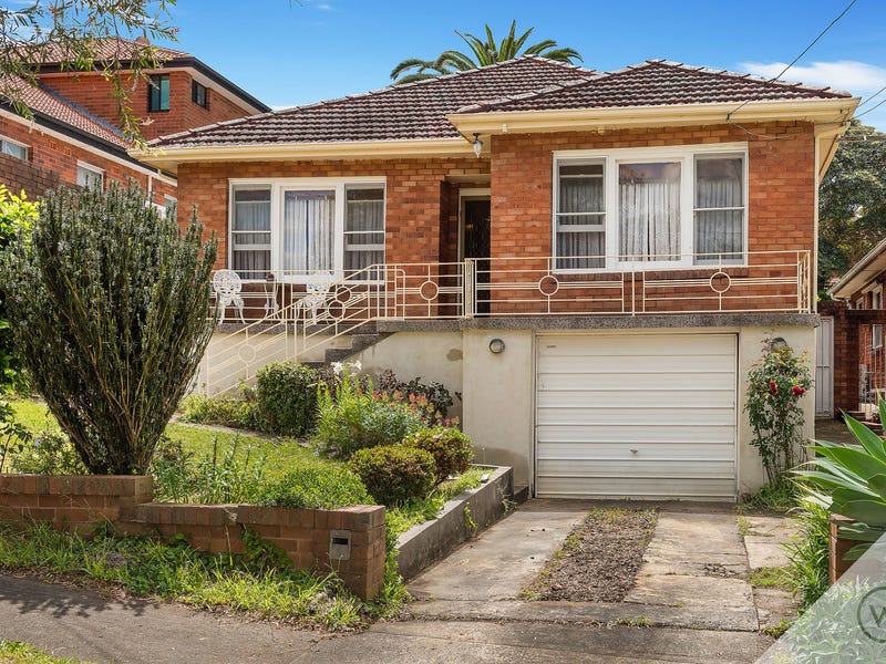 4 Lees Road, Kingsgrove, NSW 2208 House for Sale