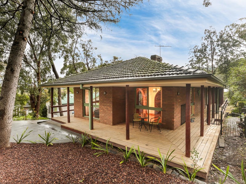 35 Winwood Drive, Ferntree Gully, VIC 3156