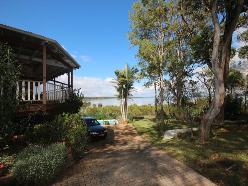 2 Caswell Cres, Tanilba Bay, NSW 2319