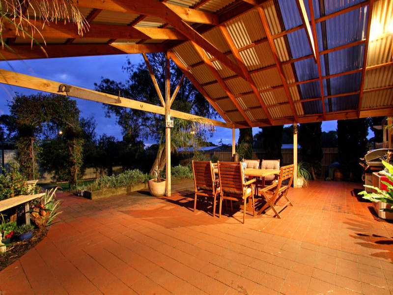 62 Flinders Avenue, Rosebud, Vic 3939 Property Details