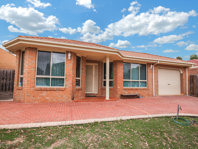 32 Shortridge Circuit, Roxburgh Park, VIC 3064 - realestate.com.au