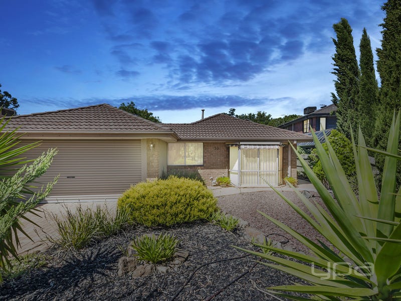 30 Pennyroyal Cres, Kurunjang, VIC 3337