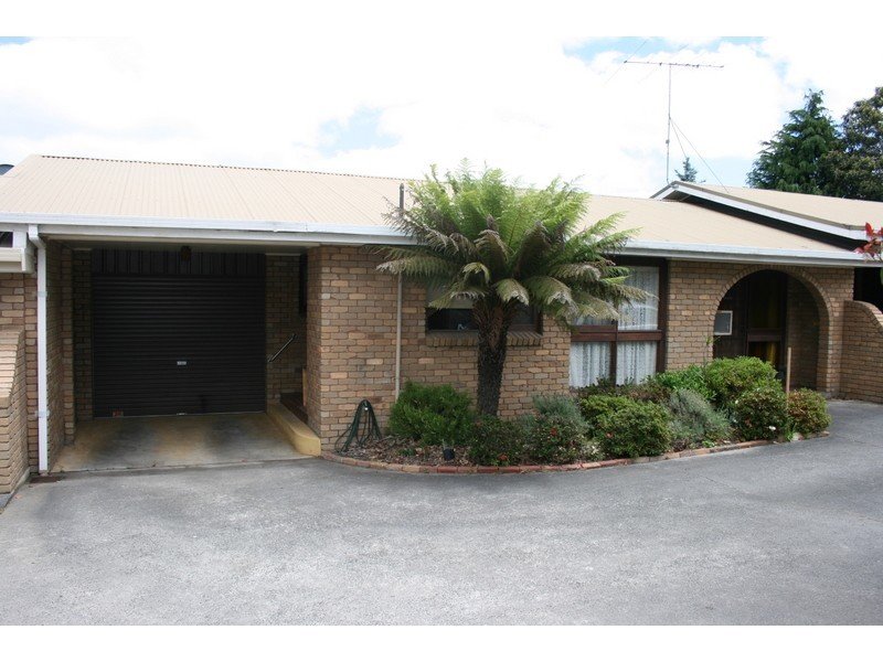 2/4 Ruddville Avenue, Korumburra, Vic 3950 Property Details