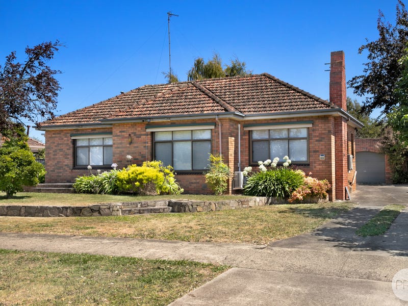 20 Verdon Street, Sebastopol, Vic 3356 House for Rent