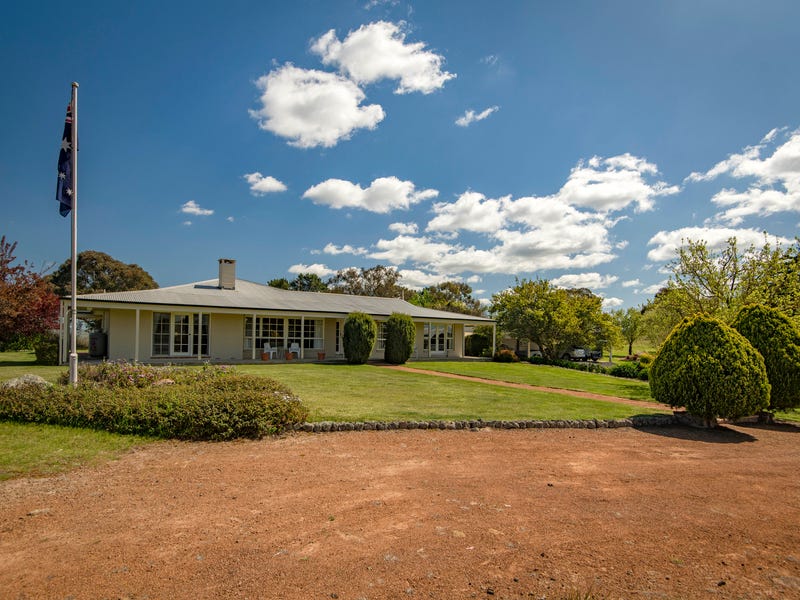 123 Captains Hill Road, Wallaroo, NSW 2618