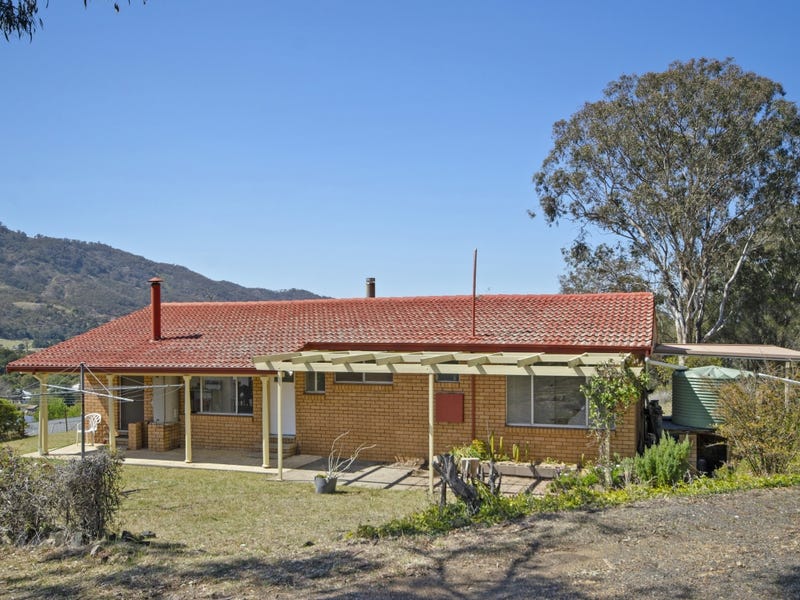 2 Mount Street, Murrurundi, NSW 2338 House for Sale