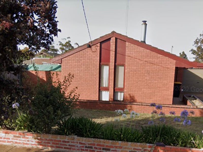 76 Westcott Parade, Rockbank, Vic 3335 Property Details