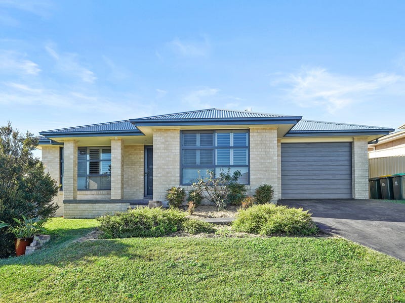 68 Araminta Chase, Cameron Park, NSW 2285