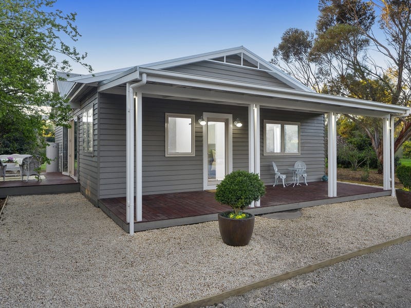 15 Cross Street, Batesford, Vic 3213 House for Sale