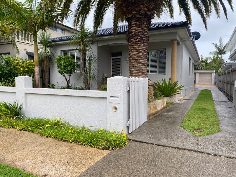 15 Eaton Street, Willoughby, NSW 2068 House for Rent