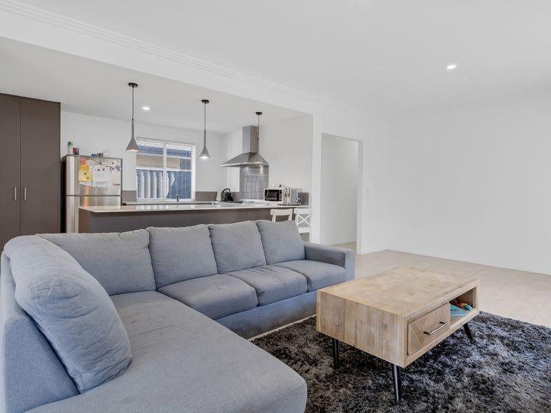 29 Fairhaven Boulevard, Wellard, WA 6170 Property Details