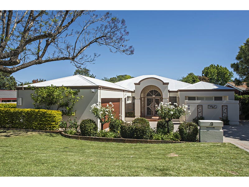 9 Brentwood Avenue, Brentwood, WA 6153