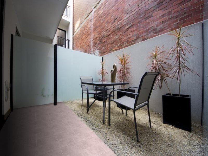 2 17 19 Macquarie Street Prahran Vic 3181 Property Details