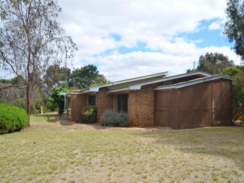 Property 7359031, Stawell, Vic 3380 Property Details