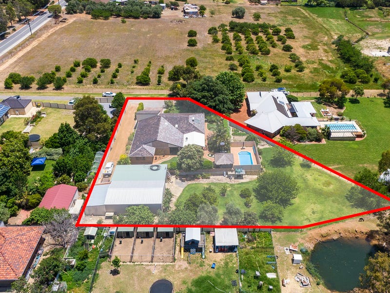 179 Pomeroy Road, Lesmurdie, WA 6076 House for Sale