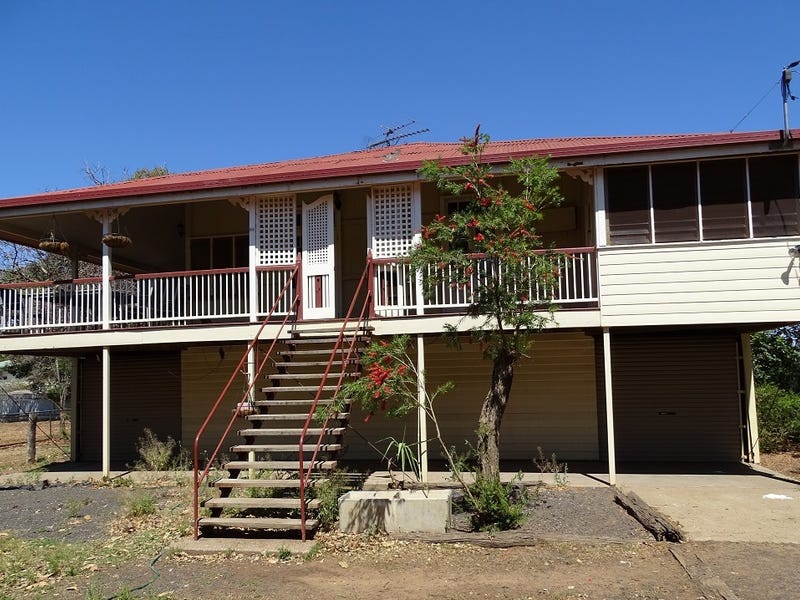 26 Munro Street, St QLD 4487