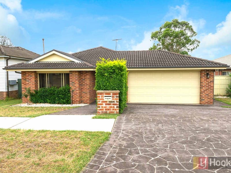 33 Ashcroft Avenue, Casula, NSW 2170 Property Details
