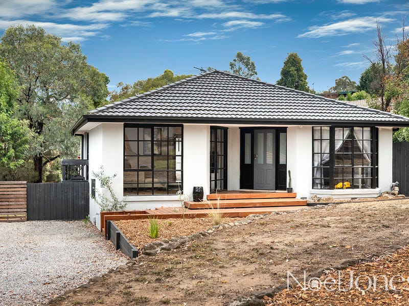 4 Bentley Court, Warranwood, VIC 3134