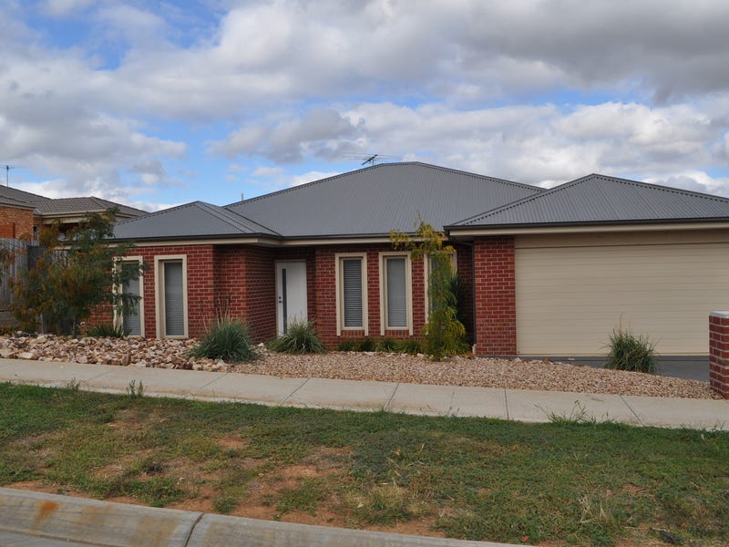 35 Mccullagh Street, Bacchus Marsh, VIC 3340