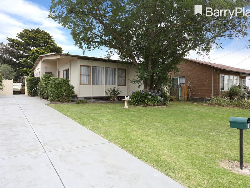 9 Romsey Crescent, Dallas, Vic 3047 Property Details