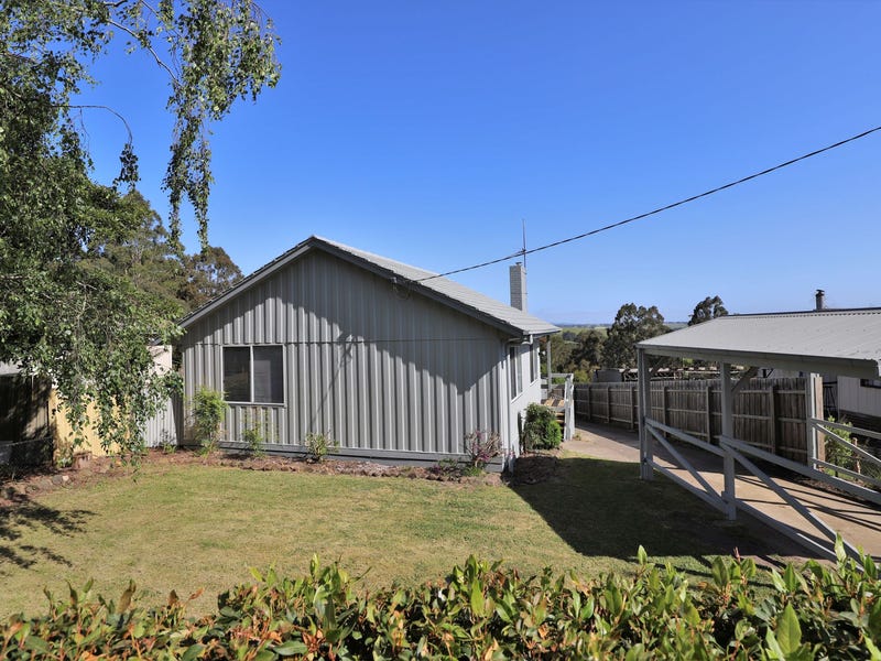 7 Castle Street, Mirboo North, VIC 3871