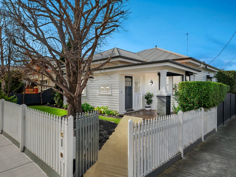 25 Cairns Avenue, Newtown, VIC 3220