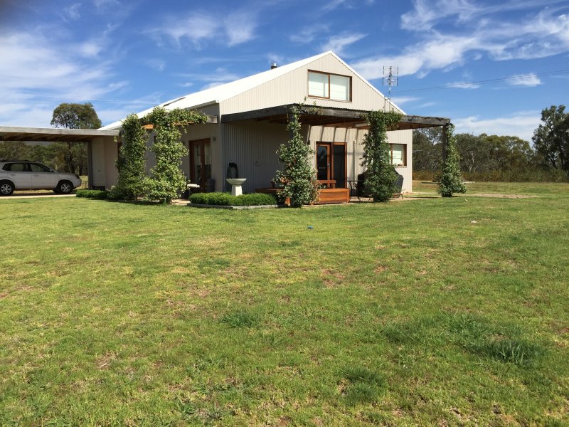 211 Robertson Road, Spring Flat, NSW 2850