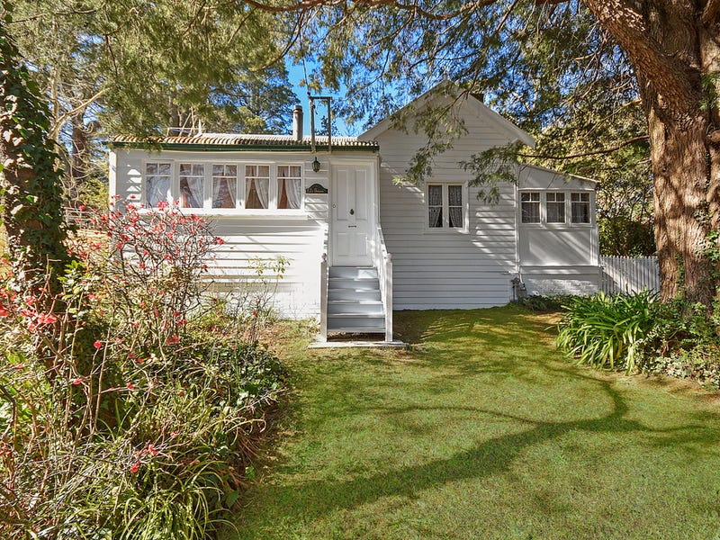 8 Albert Street, Leura, NSW 2780 Property Details