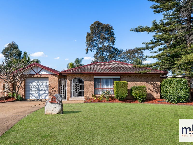 38 Duncansby Cres, St Andrews, NSW 2566