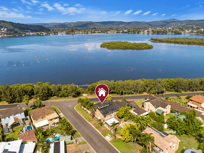 9 Weatherly Parade, St Huberts Island, NSW 2257